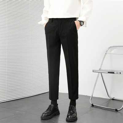 Pantaloni barbati moderni cu buzunar - model drept