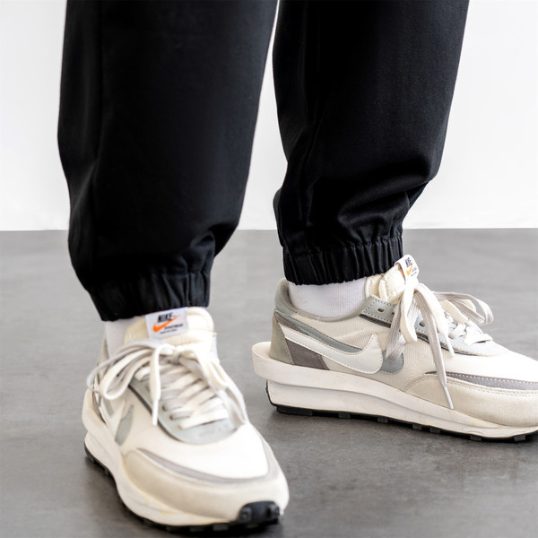 Pantaloni barbatesti cu elastic