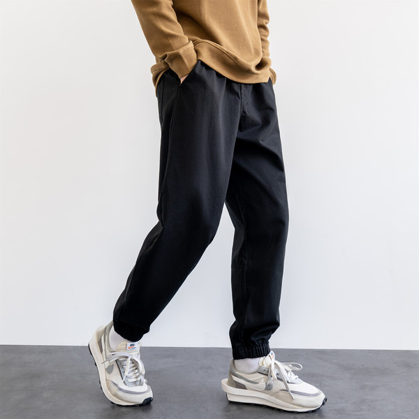 Pantaloni barbatesti cu elastic