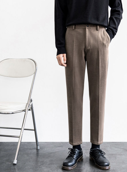 Pantaloni eleganti pentru barbati cu buzunar si fermoar