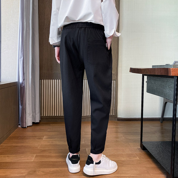 Alkalmi férfi nadrág, egyenes zsebmintával