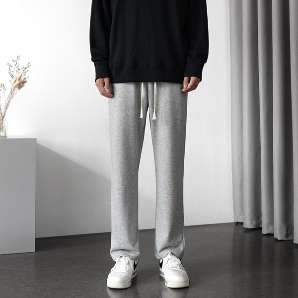 Pantaloni sport pentru bărbați - în trei culori