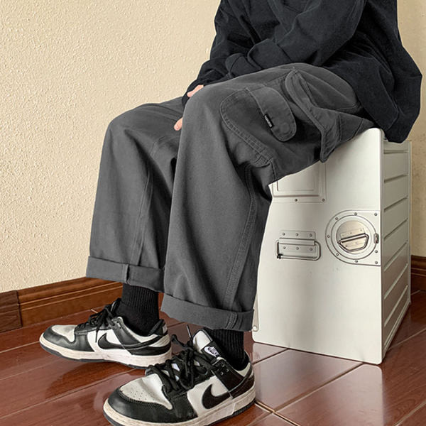 Muške hlače s džepom