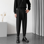 Čist model muških elegantnih hlača