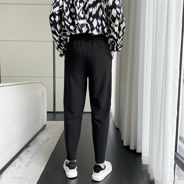 Moderne muške hlače s džepovima