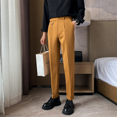 Elegantné pánske nohavice rovného strihu s vreckom