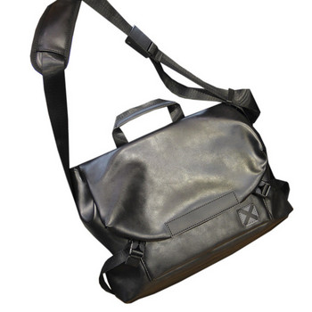 Ανδρική τσάντα από οικολογικό δέρμα με τρισδιάστατο στοιχείο