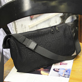 Pánska plátená taška cez rameno v čiernej farbe