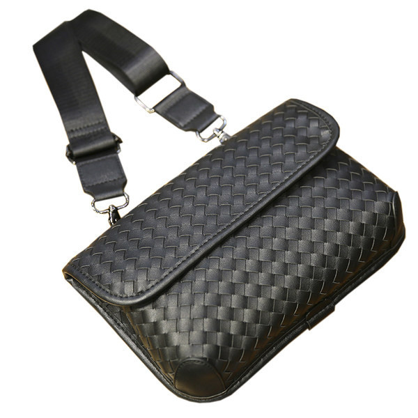 Pánska štvorcová kabelka z eko kože s kovovým zapínaním