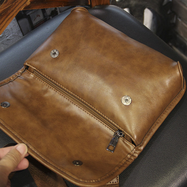 Pánska taška z eko kože s textilným ramenným popruhom