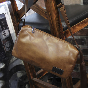Мъжка чанта от еко кожа с 3D-елемент