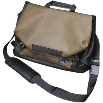 Мъжка модерна  чанта от еко кожа с дълга дръжка 