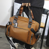 Geanta barbati din piele ecologica cu buzunar exterior si breloc