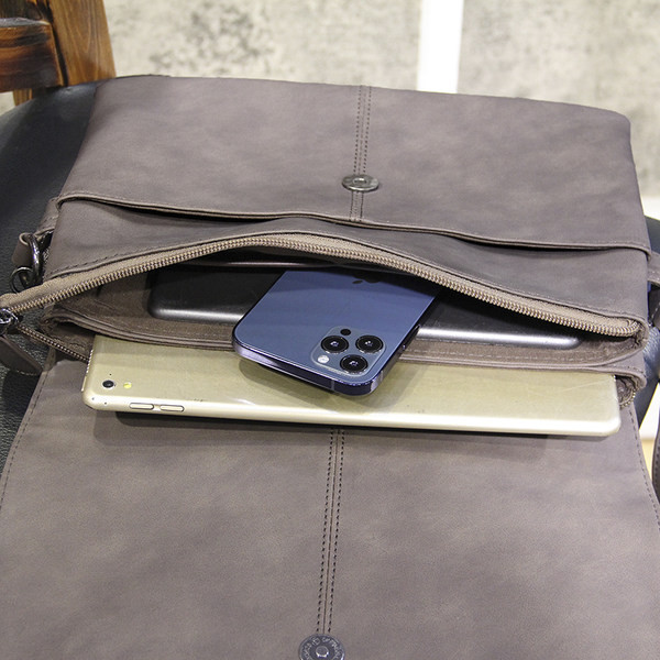 Geanta de umar barbat din piele model nou