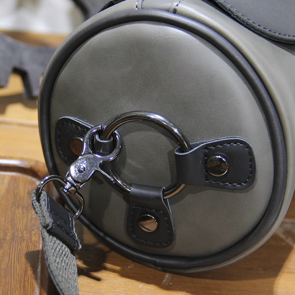 Τσάντα ώμου κυλινδρική από οικολογικό δέρμα