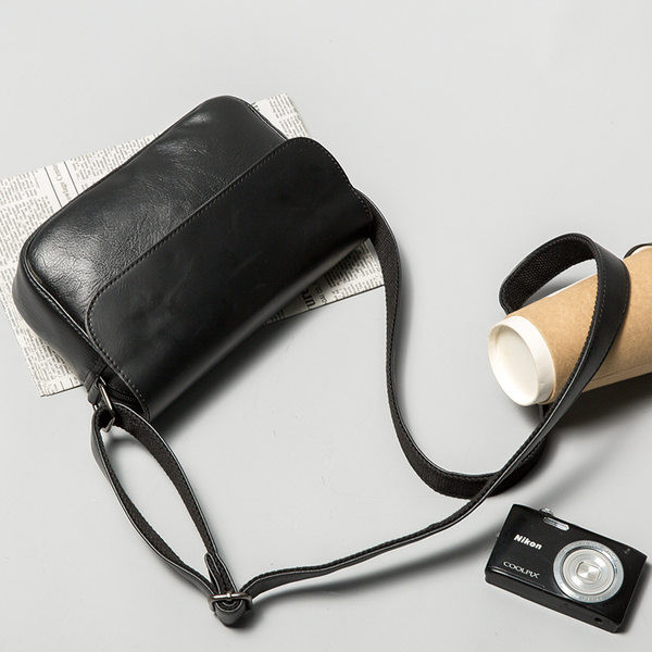 Pánska ležérna kabelka s kovovou sponou z eko kože