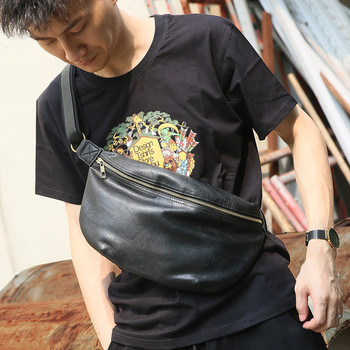 Нов модел мъжка чанта от еко кожа в черен цвят