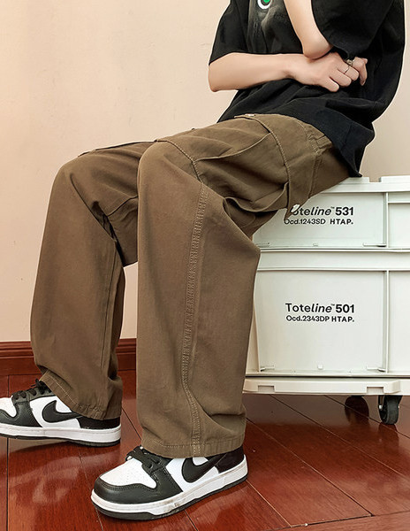 Pantaloni barbati model drept cu buzunar