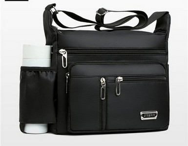 Textilná taška s veľkou kapacitou a niekoľkými priehradkami