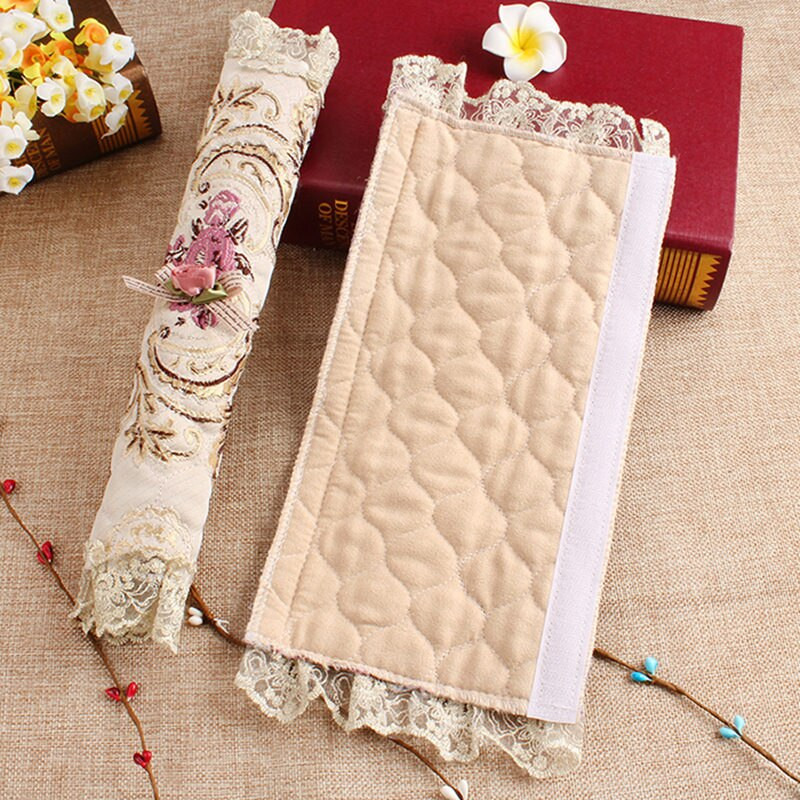 2 páry nových pastorálnych európskych čipkovaných krytov na rukoväť chladničky, rukavíc s gombíkom, krytu na chladničku, bytovej dekorácie.