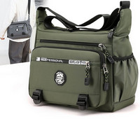 Meeste mitme kambriga vabaajakott