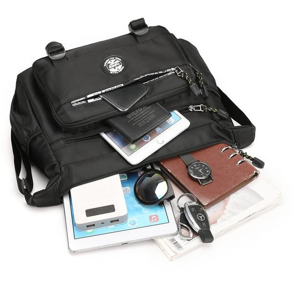 Meeste mitme kambriga vabaajakott