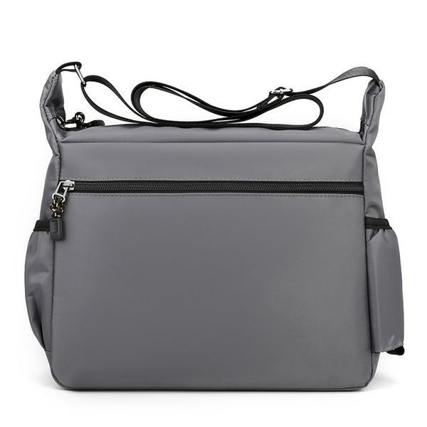 Textilná pánska taška s nápisom a vreckom