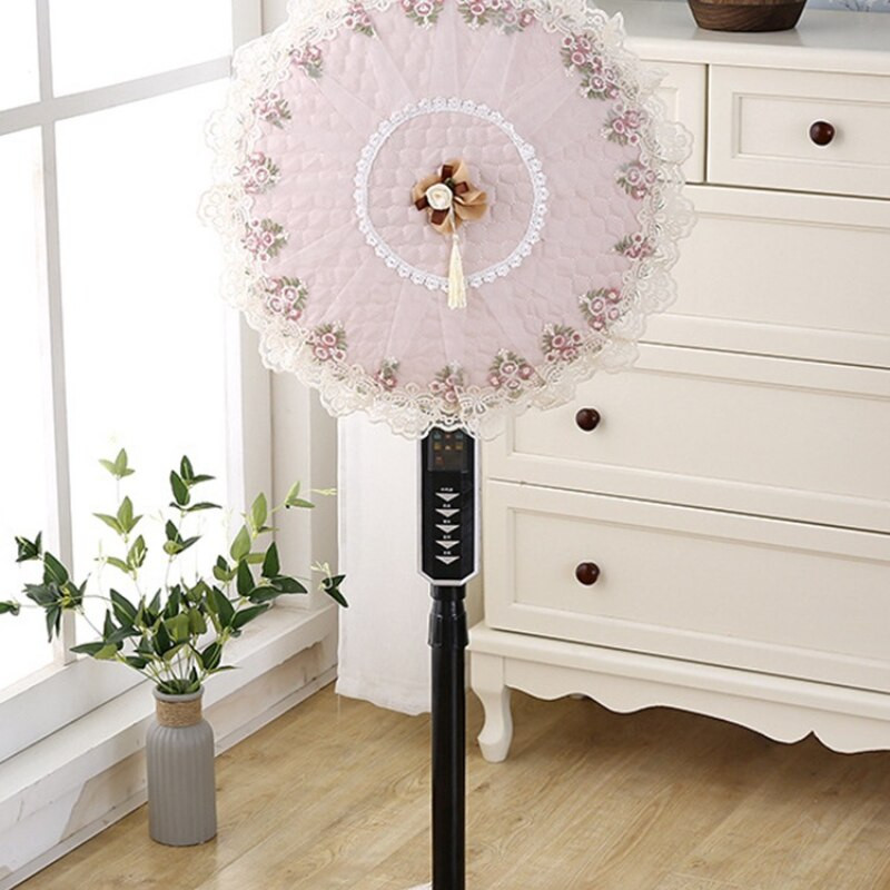 Kūrybiškumas Ant grindų statomi elektriniai ventiliatoriai Apsauginis nuo dulkių Apvalios formos nėrinių audinys Menas Apsauginis namų dekoravimas Ventiliatoriaus apsauga