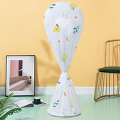 Hrubý vodotesný kryt elektrického ventilátora v kreslenom štýle, stojaci elektrický ventilátor, kryt proti prachu, univerzálny ochranný kryt elektrického ventilátora