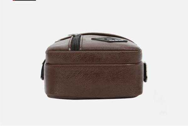 Geanta mica din piele cu maner textil si fermoare