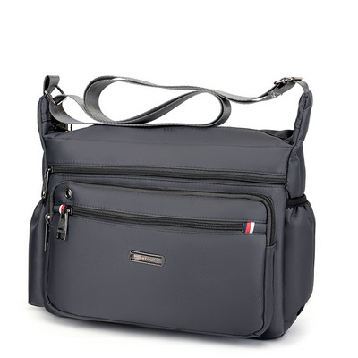 Viacpriestorová ležérna taška pre mužov