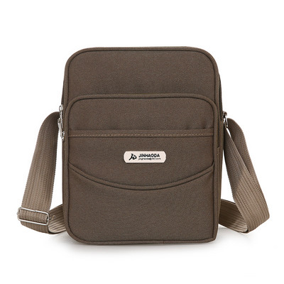 Textilná pánska taška s kovovým prvkom