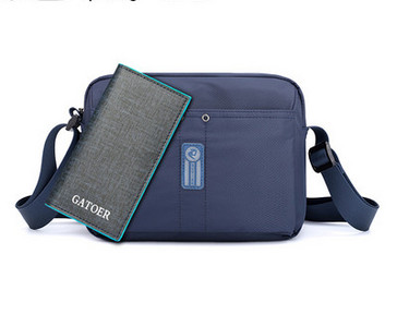 Malá textilná taška pre mužov so zapínaním na zips