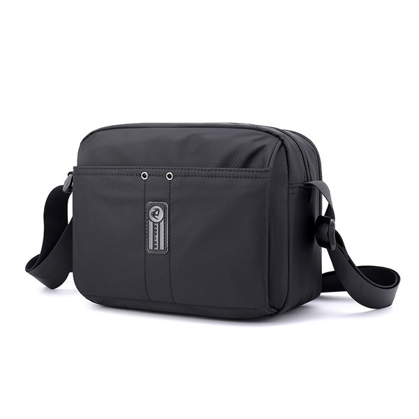 Malá textilná taška pre mužov so zapínaním na zips