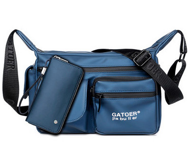 Nový model pánskej tašky s niekoľkými priehradkami na ramene