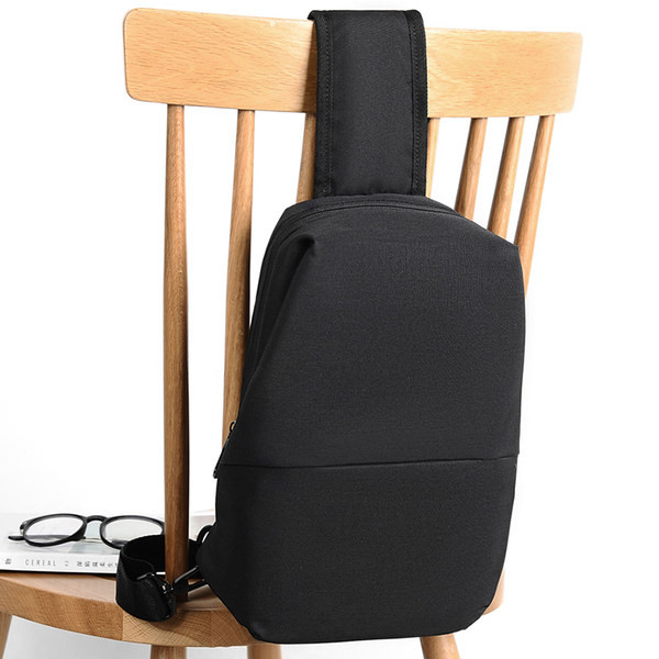 Geantă mică de umăr textilă cu un singur mâner