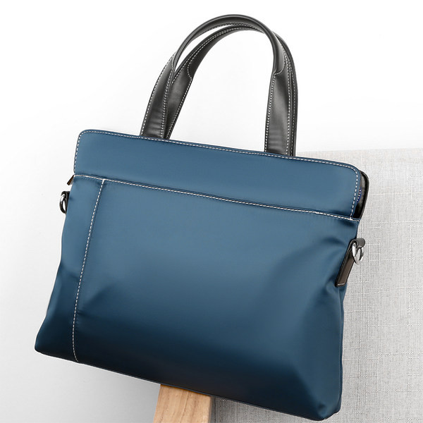 Muška tekstilna torba pogodna za dokumente