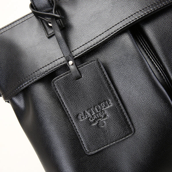 Pánska taška na každodenné použitie - vyrobená z eko kože