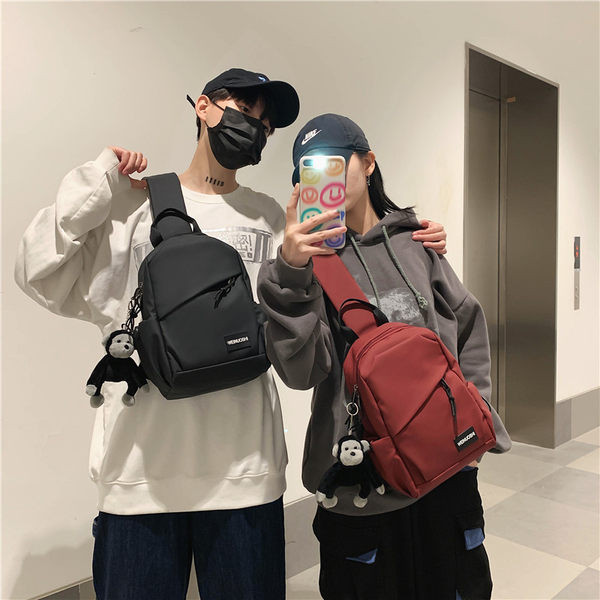 Geanta tip rucsac barbati cu un singur maner si capacitate mare