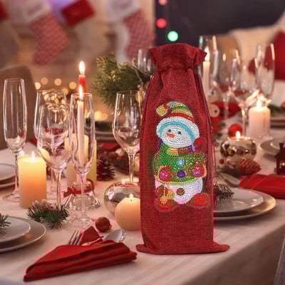 Kalėdų Kalėdų Senelio vyno butelių rinkinys Krepšys Žvakių šviesoje ir Kalėdų šeimos vakarėlio stalo puošmenos