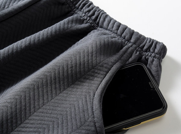 Muška dvodijelna pidžama s vezom