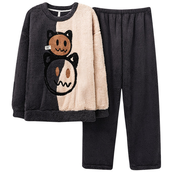 Muška plišana pidžama s vezom