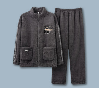 Pijamale bărbătești de pluș - cu broderie