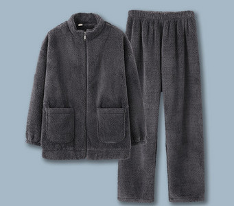 Pijamale bărbătești de pluș - cu broderie