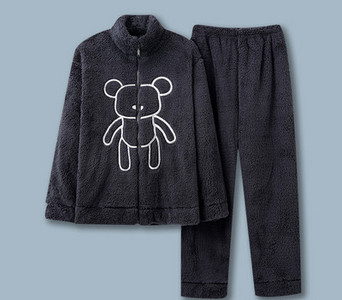 Pijamale bărbătești de pluș - cu broderie