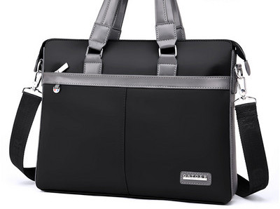 Drobinis vyriškas verslo krepšys su rankena ant peties