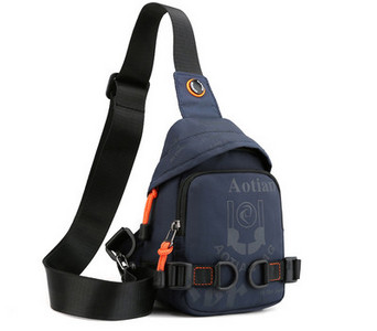 Textilná pánska taška s 3D prvkom