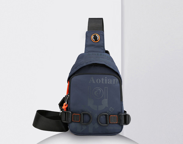 Textilná pánska taška s 3D prvkom