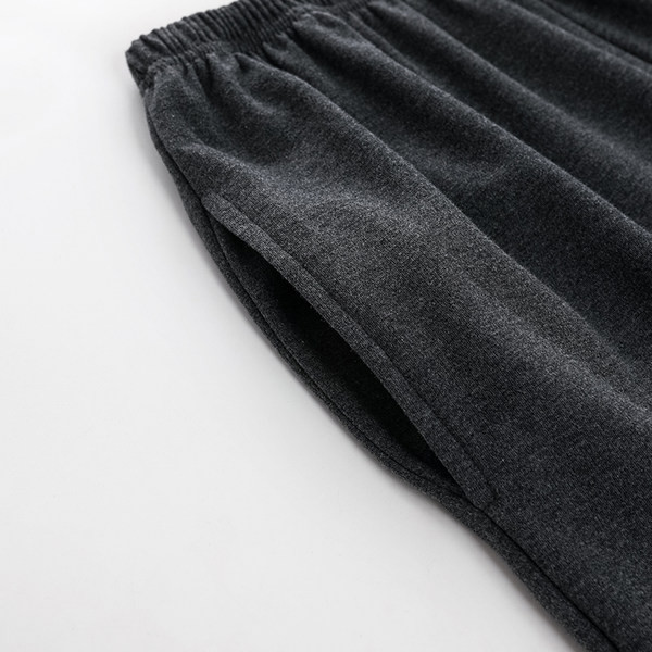 Jesenska muška pidžama od bluze s okruglim izrezom i donjim dijelom