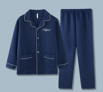 Vyriška languota pižama su klasikine apykakle ir kišene